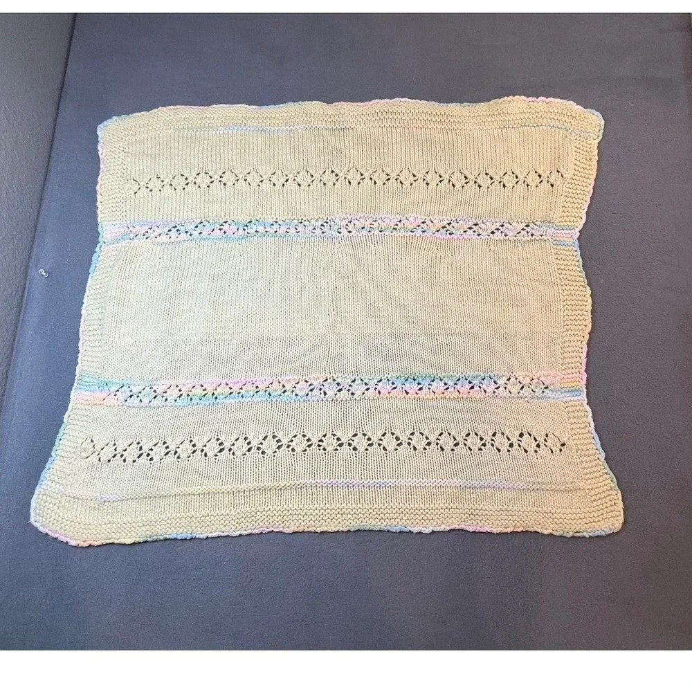 Vintage Handmade Pastel Yellow Knit Baby Blanket Rainbow Lace Trim 28x31‎